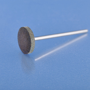 C6M - Gumka krążek SUN twarda średnioziarnista metale 15mm